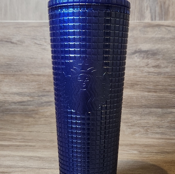 NEW! Starbucks 2023 COBALT BLUE Glitter Grid 24oz Venti Tumbler *RARE* - Picture 5 of 7